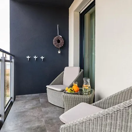 Bursztynova Apartamenty Piamola Katy Rybackie Exterior photo